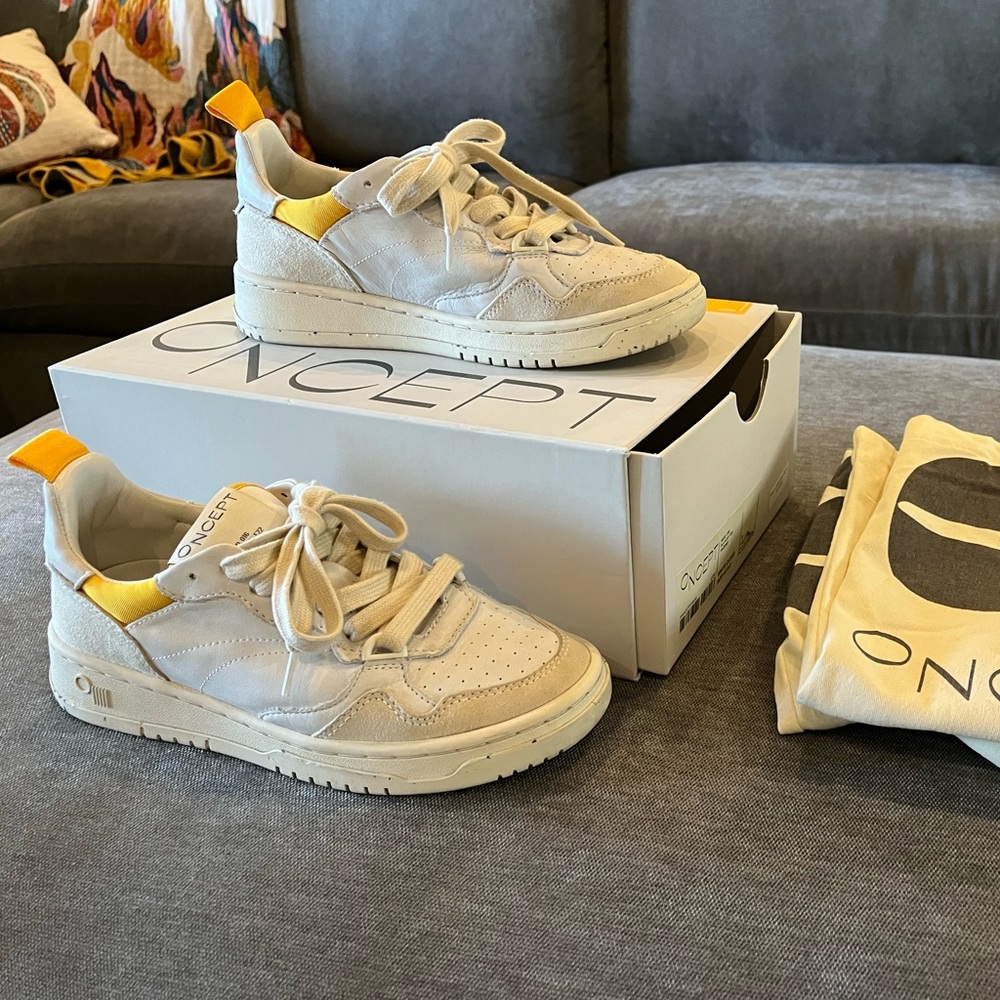 ONCEPT Phoenix Women's White Cloud
